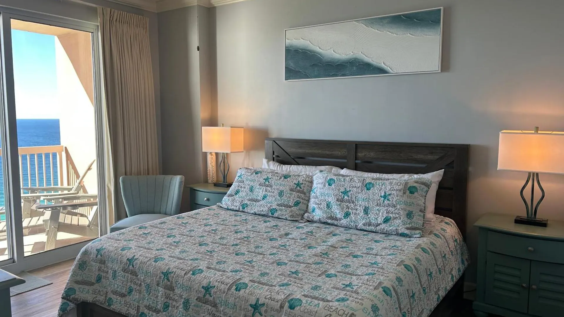 Sunrise Beach Condo -Gulf Front- Free Beach Chair Service Panama Stadt